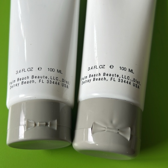 AV Adrienne Vittadini NEW shower gel &  body lotion ( not sealed,full) 3.4oz set - Picture 5 of 5